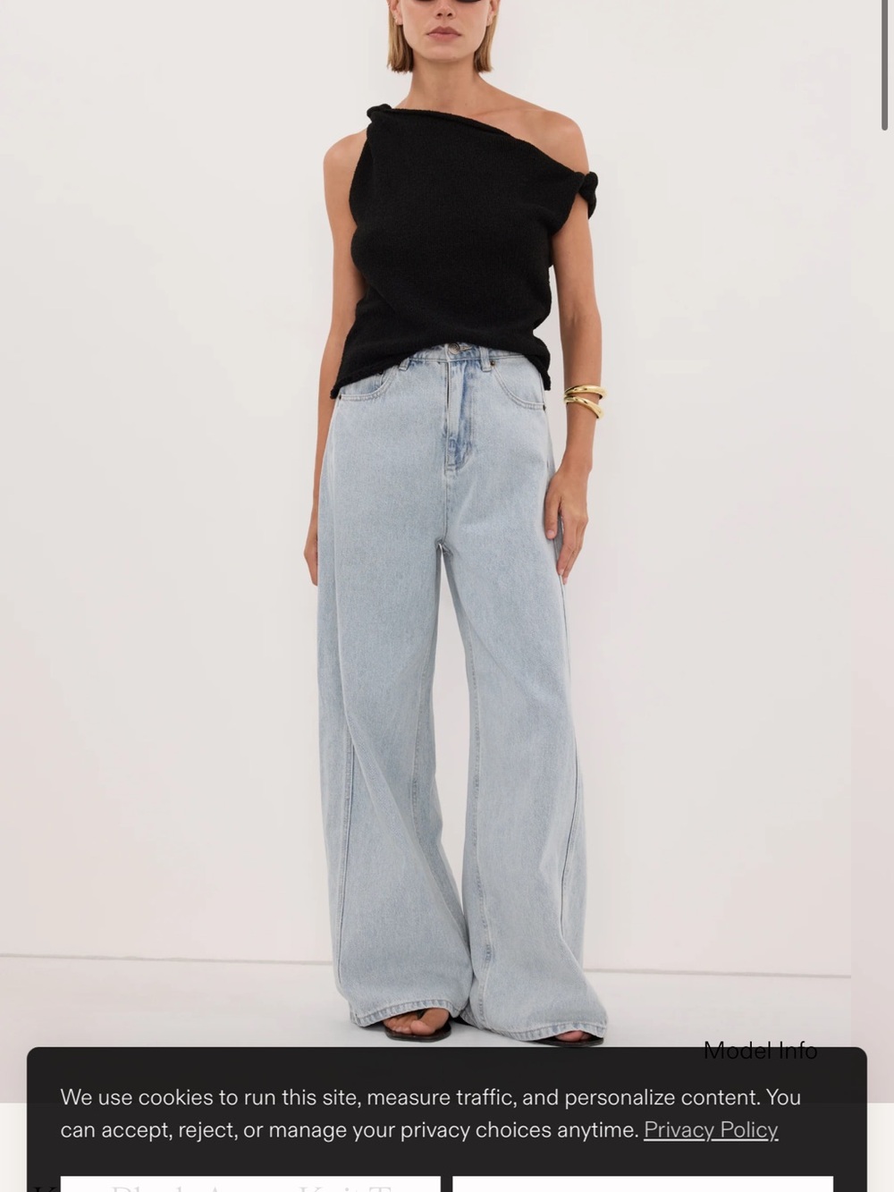 DISSH Black One-Shoulder Knit Top with Twist Strap - Picture 2 of 3